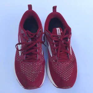 BROOKS Athletes Men Sneakers Size 9